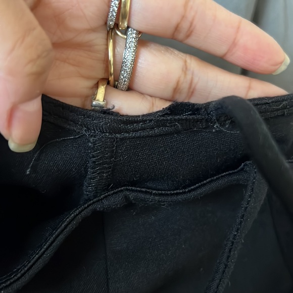 Solemio cold shoulder crop top - Picture 6 of 6